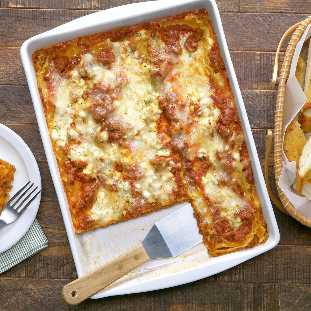 Easy Lasagna Recipe: Make-Ahead, Freezer-Friendly & So Cheesy